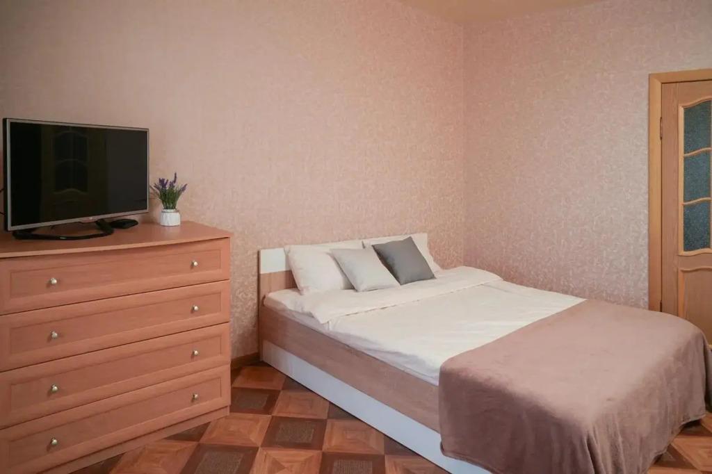 Апартаменты на проспекте 60 лет СССР 4 - главное фото