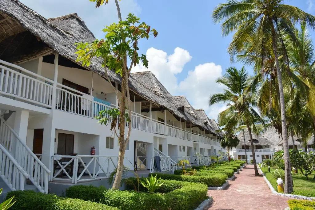 Paradise Beach Resort - главное фото