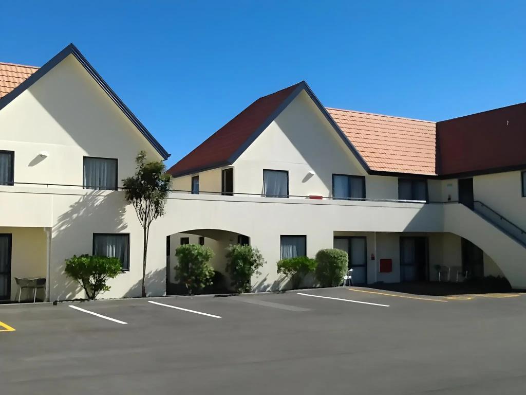Bella Vista - Palmerston North - главное фото