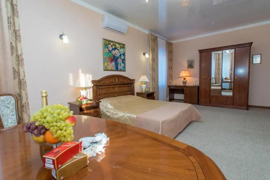 Отель Виноград - главное фото