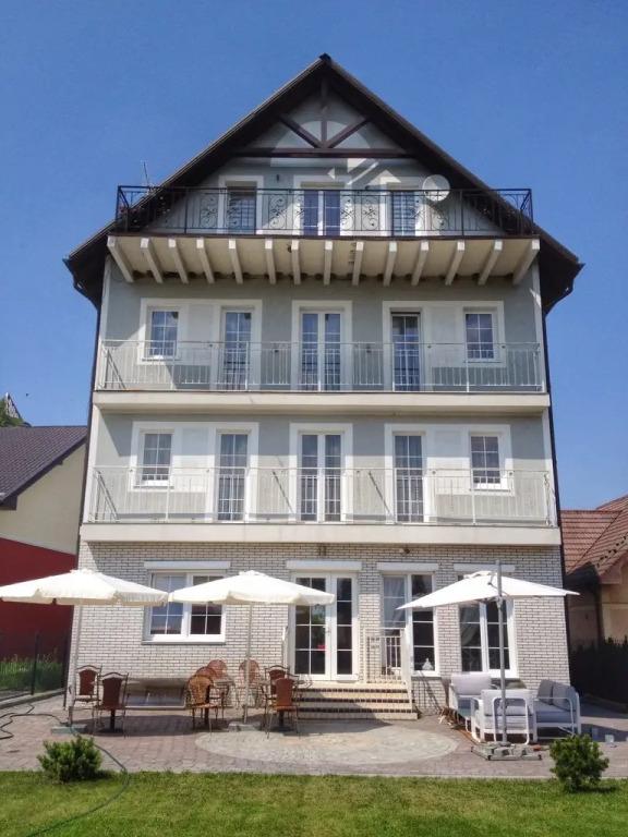 Отель Янтарный Сезон - главное фото