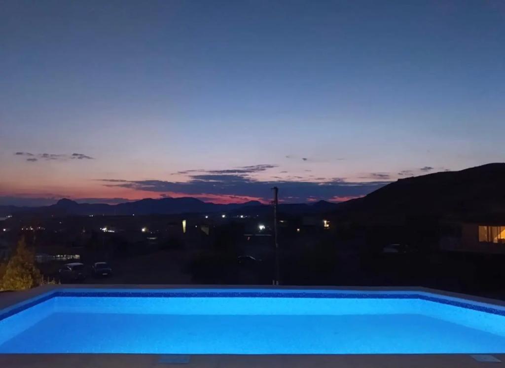 Меблированные комнаты Девятый Вал - главное фото