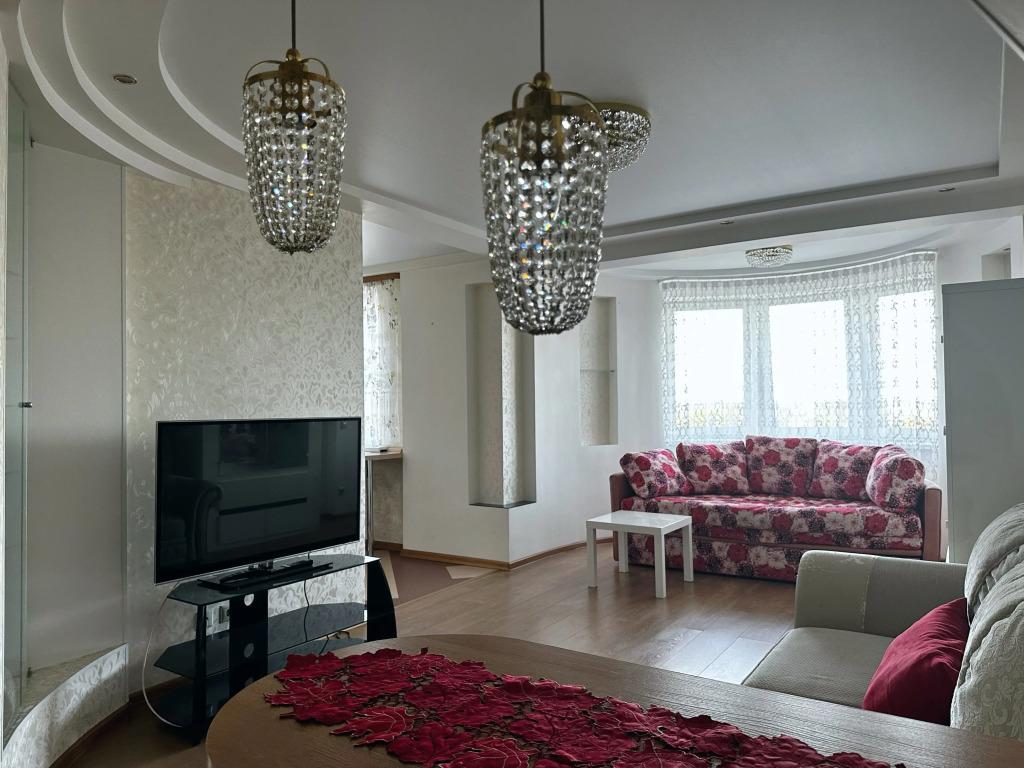 Квартира с панорамным видом на реку и все монастыри - главное фото