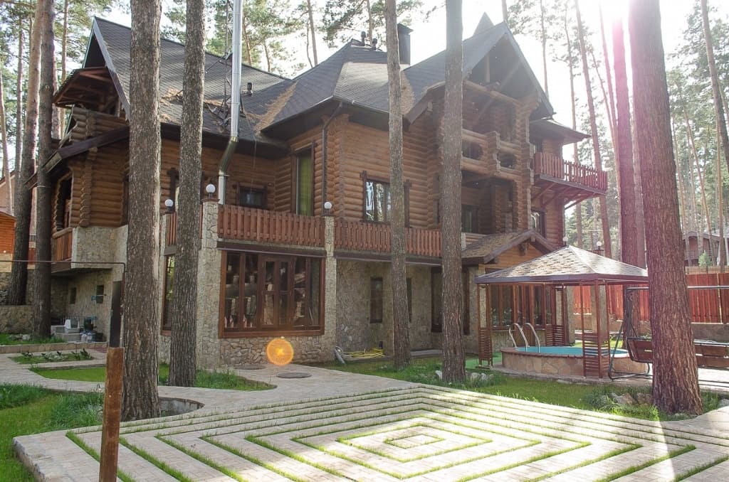 Dom Ohotnika Hotel - главное фото