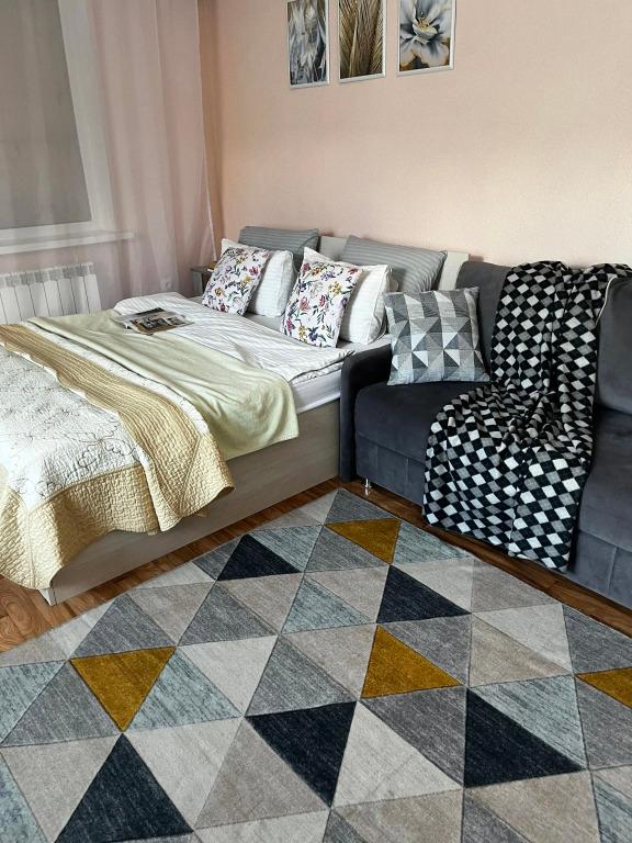 Квартира возле Хурула Золотой Обители в Центре Элисты - главное фото