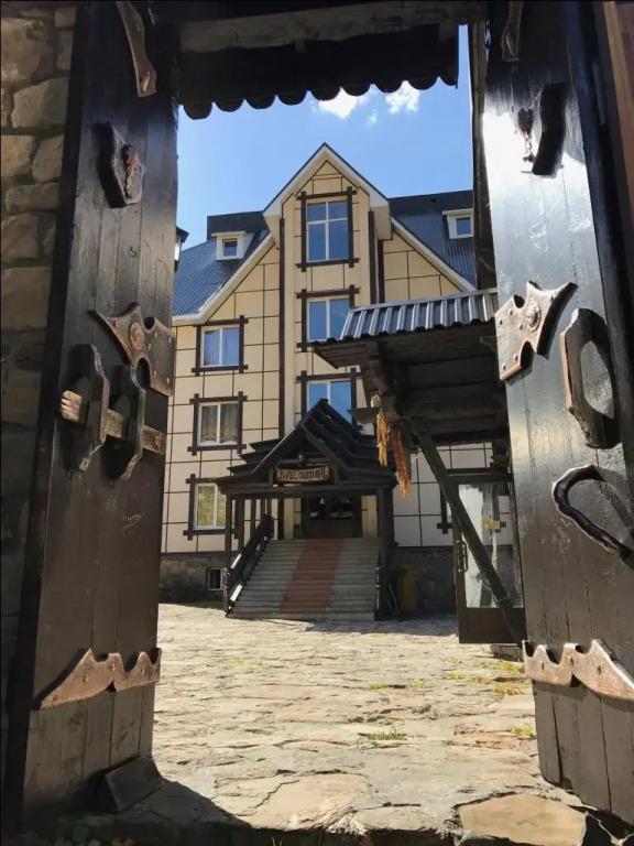 Отель NATIONAL Dombay - главное фото