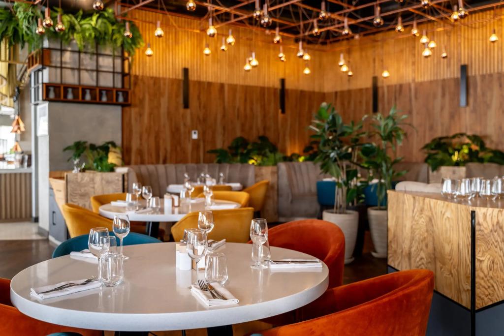 Апартаменты Дизайнерские с бассейном и морем вместимостью от 1 до 4 гостей от собственника - главное фото