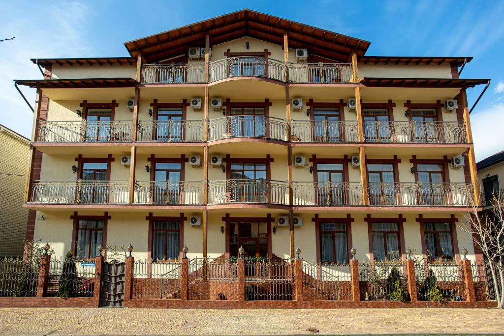 Гостевой Дом Gold Compas - главное фото