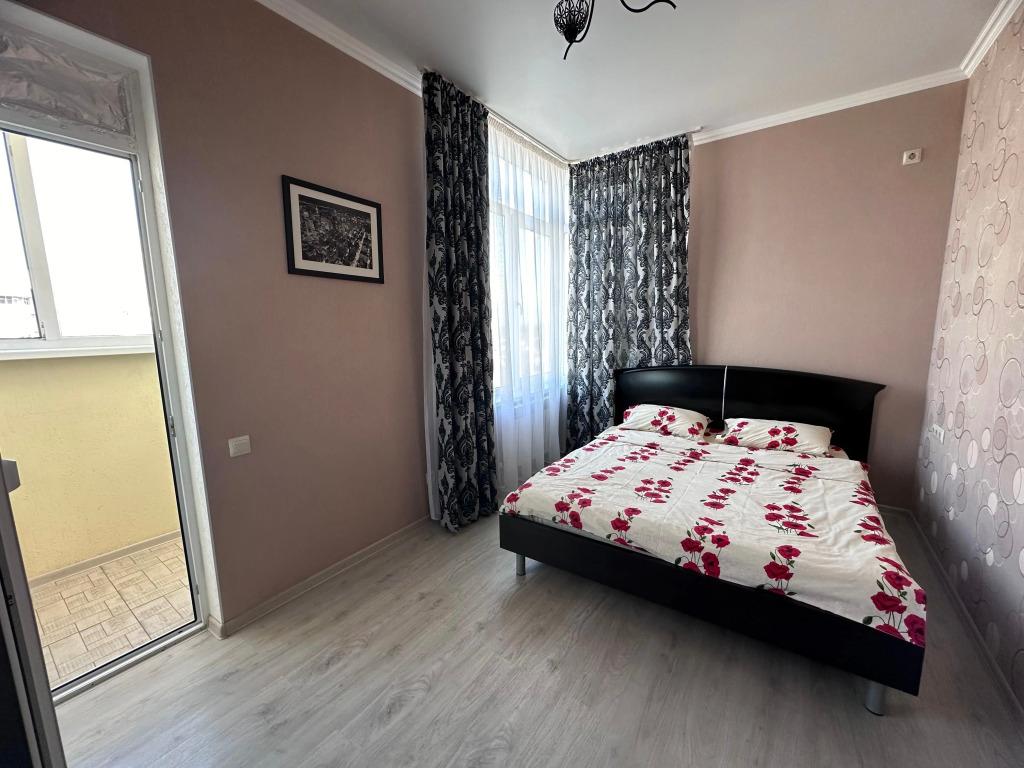 Квартира двухкомнатная 65 м² - главное фото