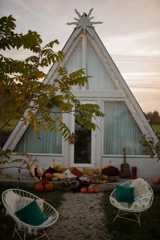 Частный дом Уютный домик A-Frame 2 - главное фото