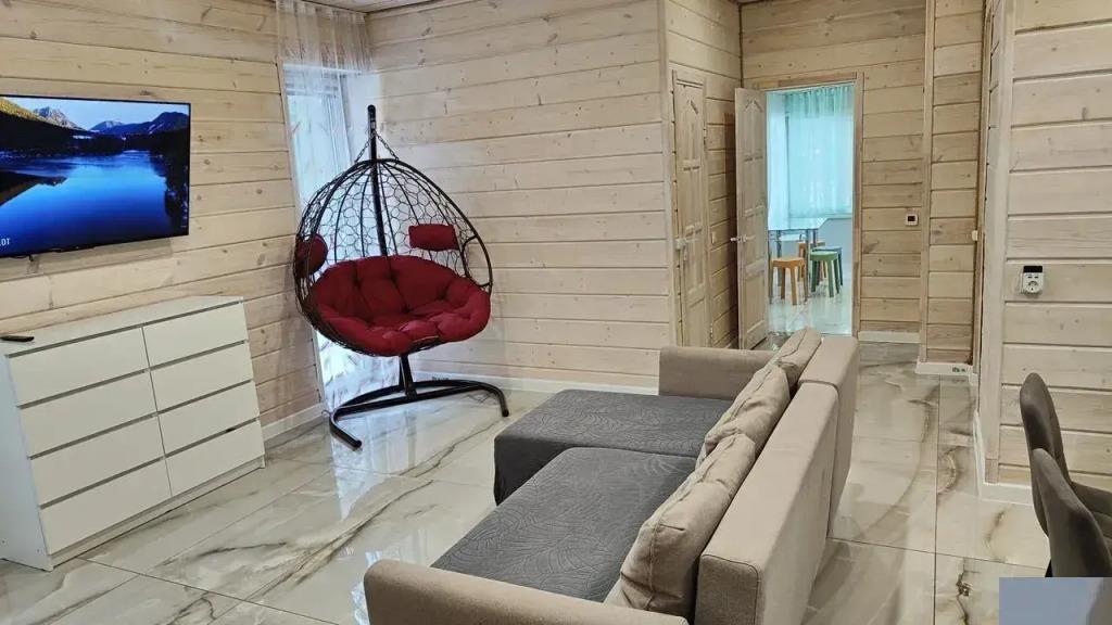 Частный дом Lux 130 кв.м в сосновом лесу на берегу озера в Рощино - главное фото