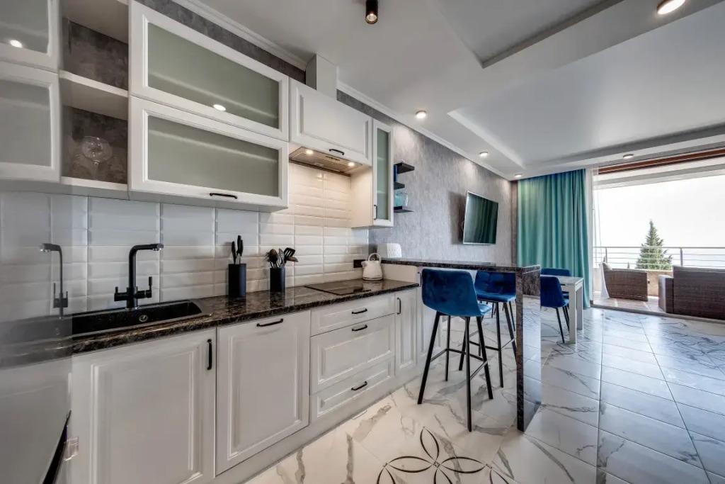 Апартаменты Фамилия Делюкс 11 - главное фото