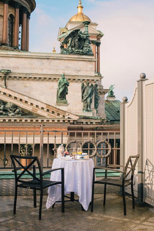 Отель Four Seasons Lion Palace St. Petersburg - главное фото