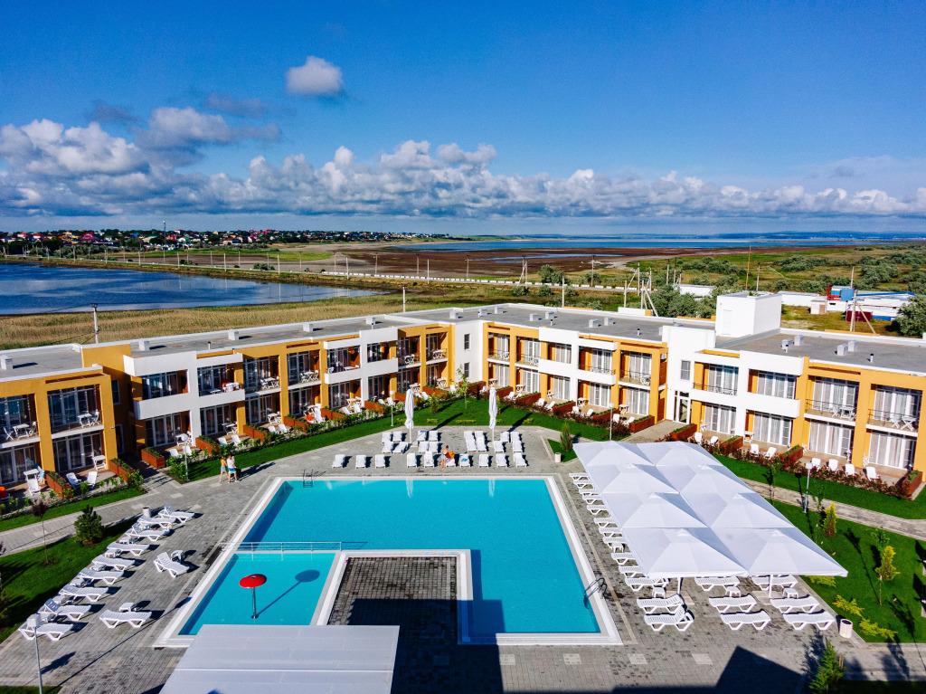 Отель Летоотель Благовещенская - главное фото