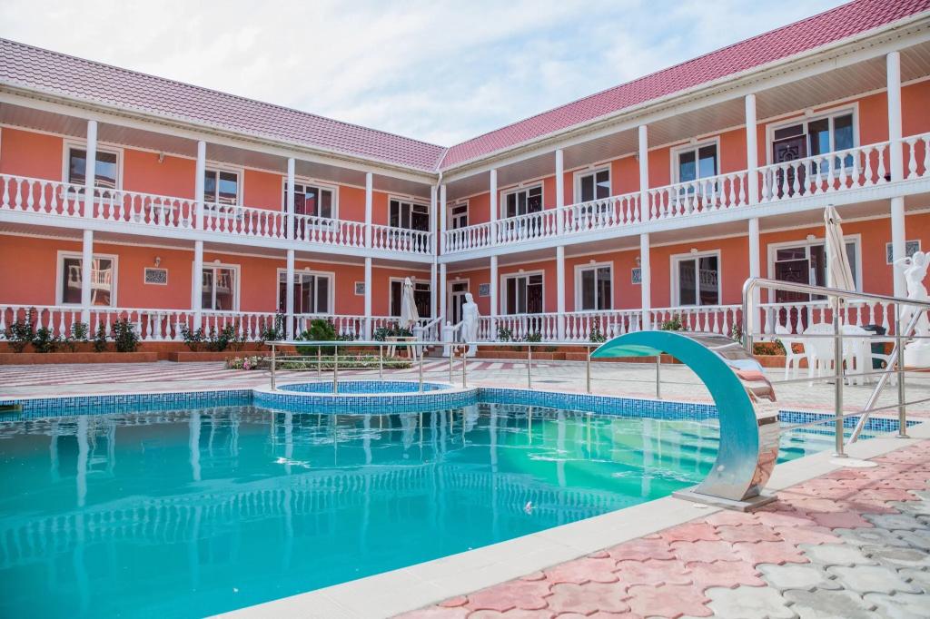 Гостевой дом Red House - главное фото