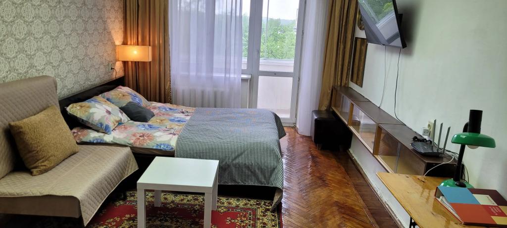 Квартира светлая уютная с панорамным видом - главное фото