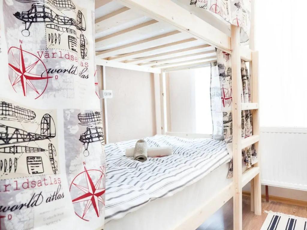 9 (девять) - главное фото