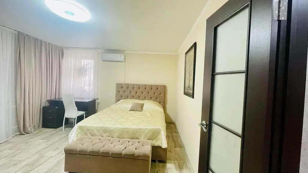 Апартаменты Двухкомнатная квартира на Вахитова 23 - главное фото