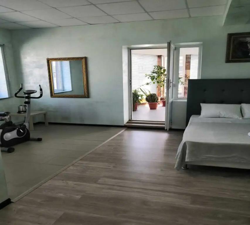 Отель Круиз - главное фото