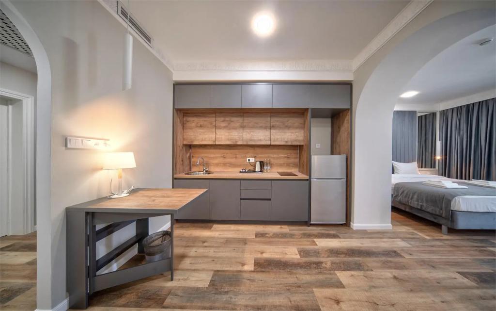 Хатти Апарт - главное фото