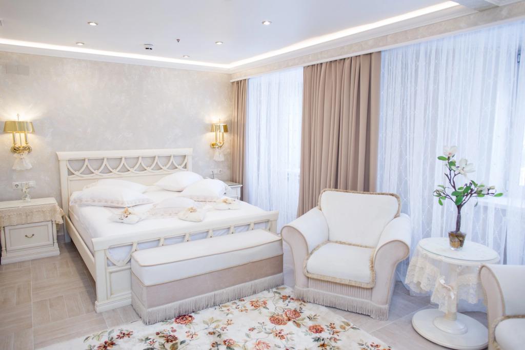 Гостиница Кристалл Люкс - главное фото