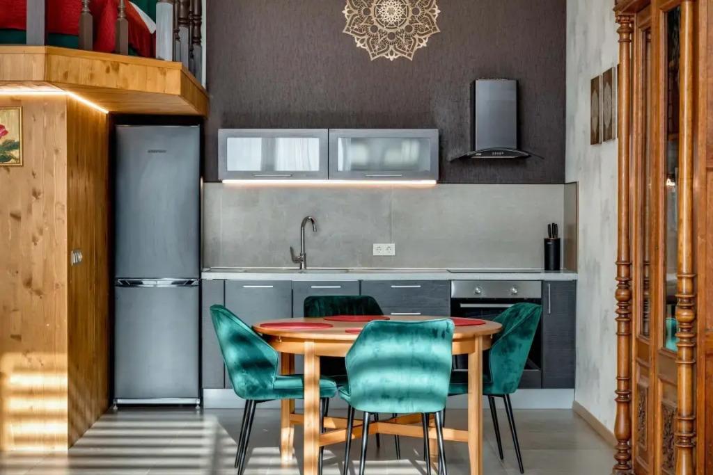 Апартаменты Фамилия Делюкс 3 - главное фото