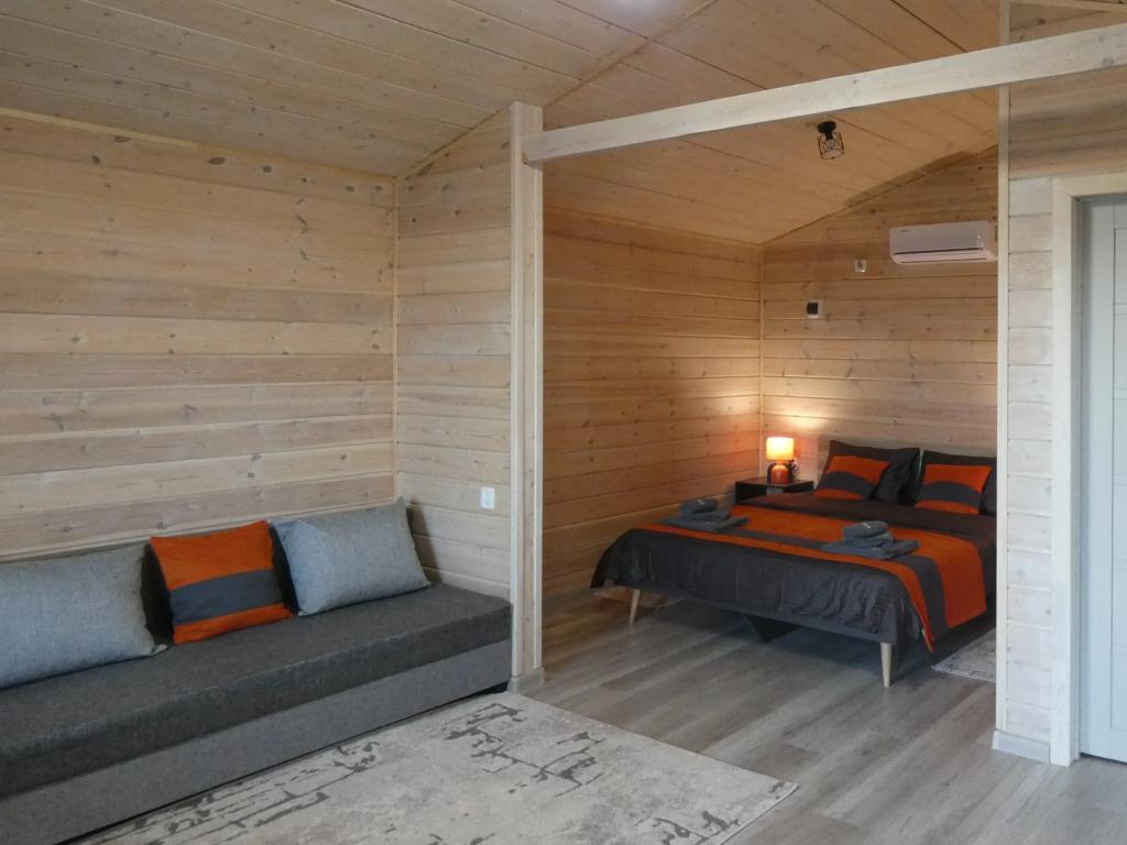 Частный Дом 8 с Двуспальной Кроватью - главное фото