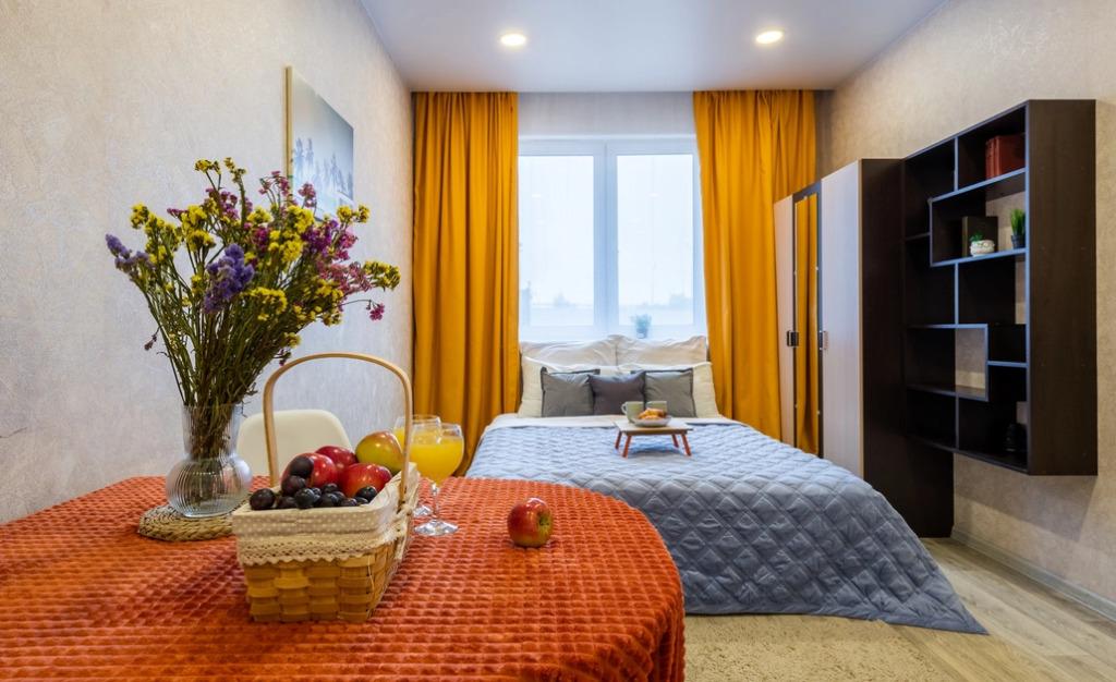 Апартаменты Гости Любят у метро Рассказовка Оранжевая - главное фото