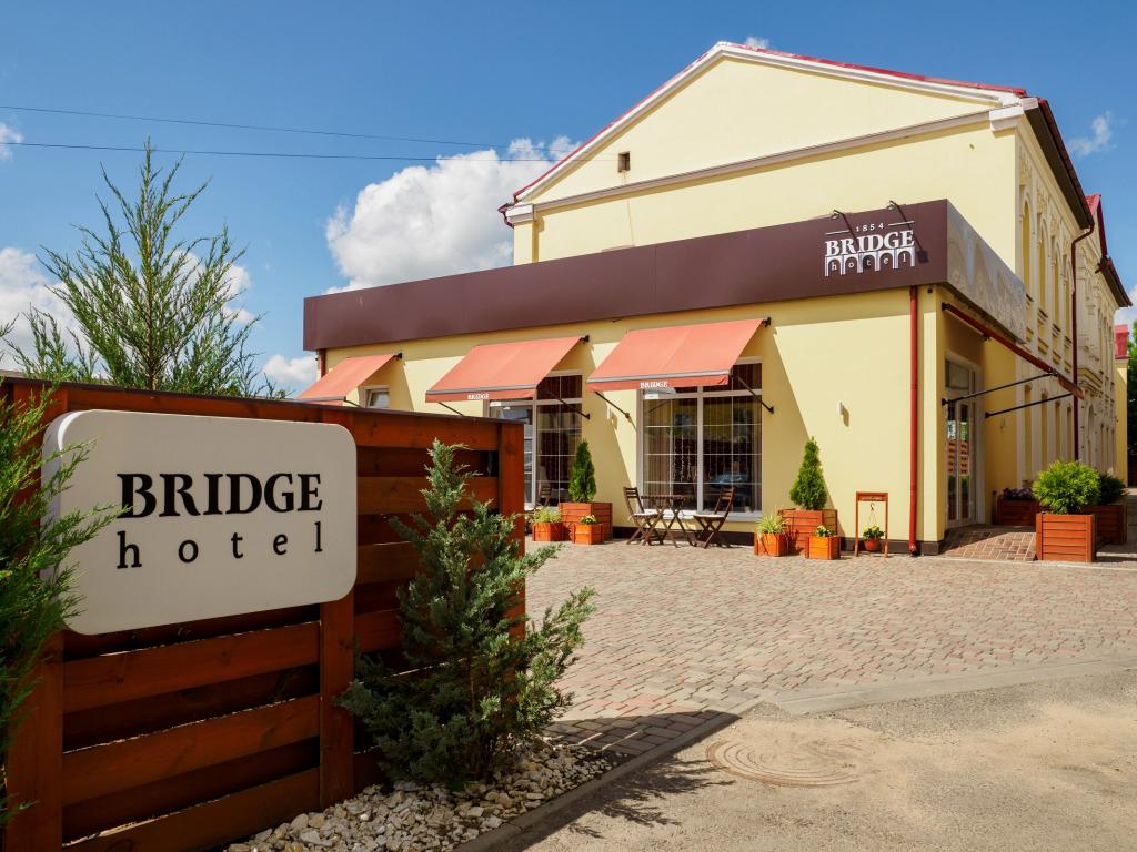 Отель Бридж - главное фото