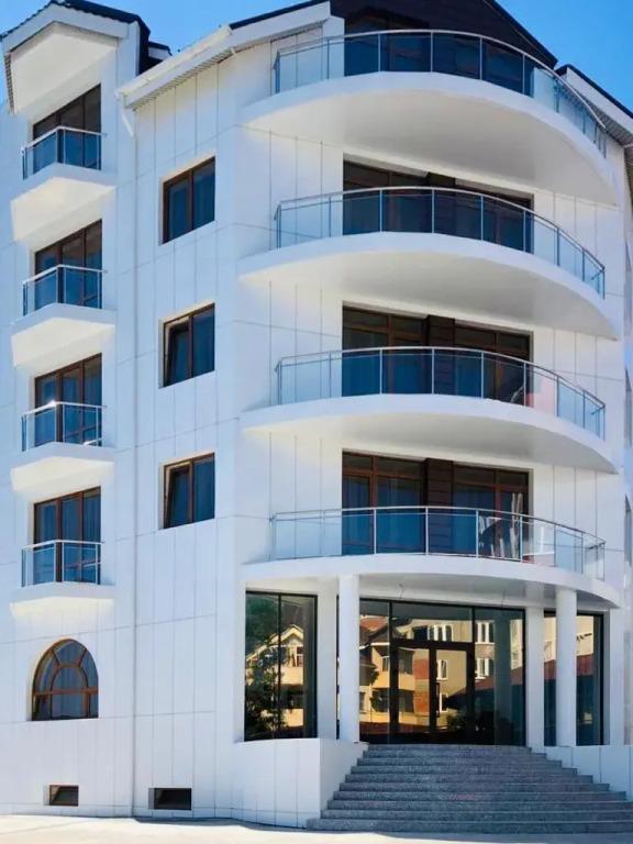 Отель Лайм - главное фото