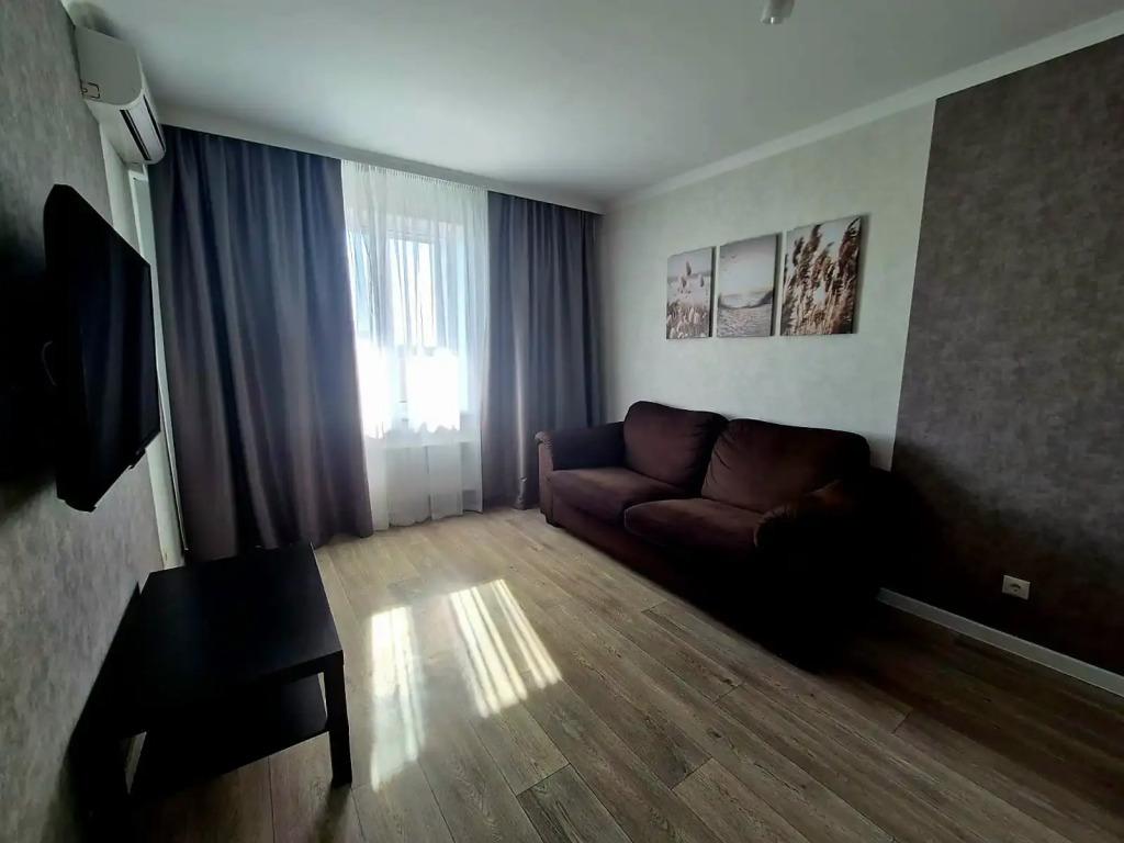 Апартаменты Золотой Шар на 70 лет Октября 5 - главное фото