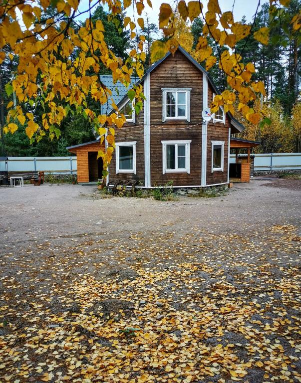 Частный Гостевой дом в Карелии - главное фото