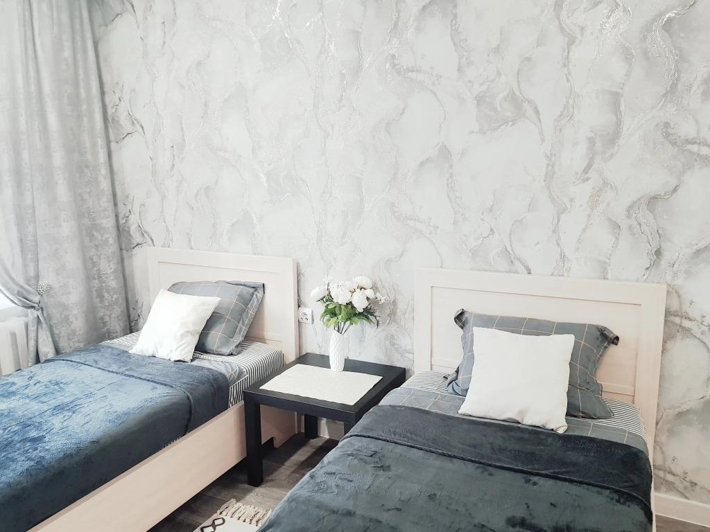 Апартаменты 2х комнатная квартира на 50 лет Октября - главное фото