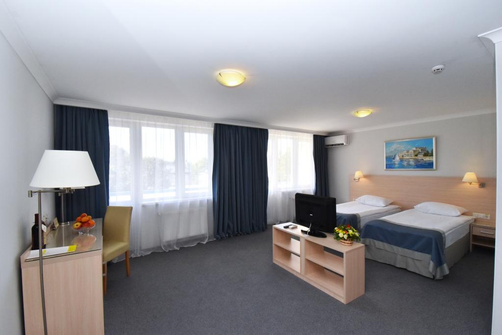 Отель Атлантика (бывш. Оптима) - главное фото