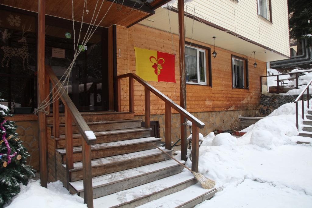 Отель Наступ - главное фото