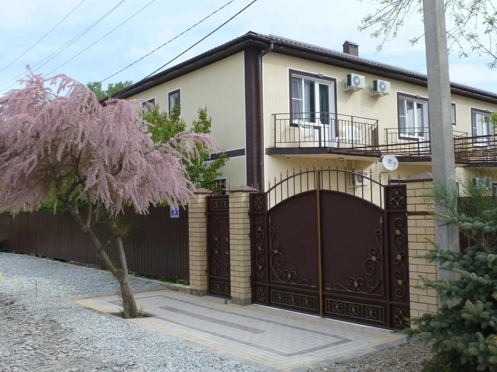 Гостевой Дом Солнечный Бриз - главное фото