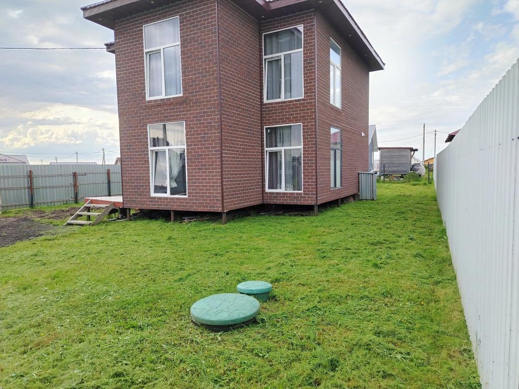 Частный дом Новый большой недалеко от города - главное фото