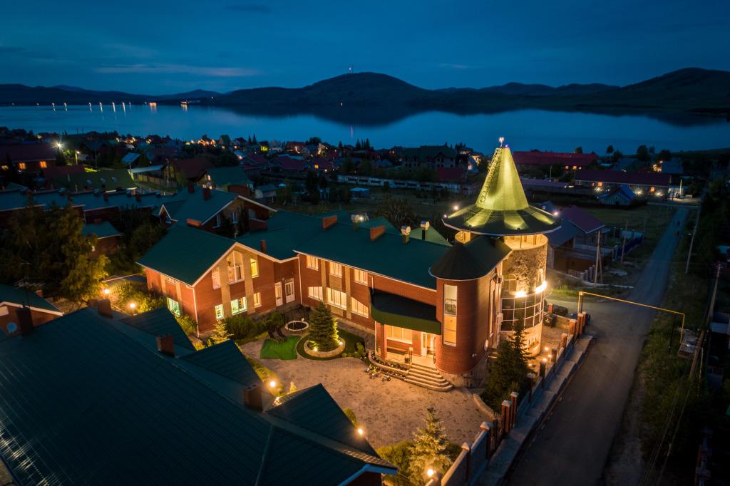 Отель Маяк - главное фото