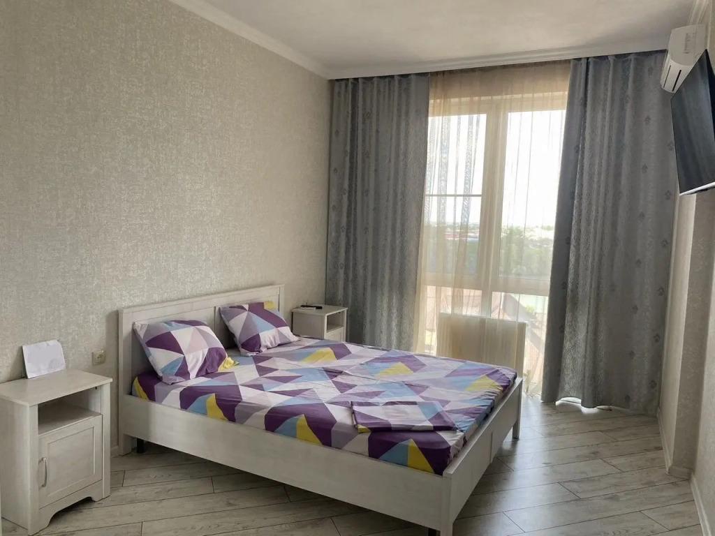 Квартира красивая квартира с видом на протоку - главное фото