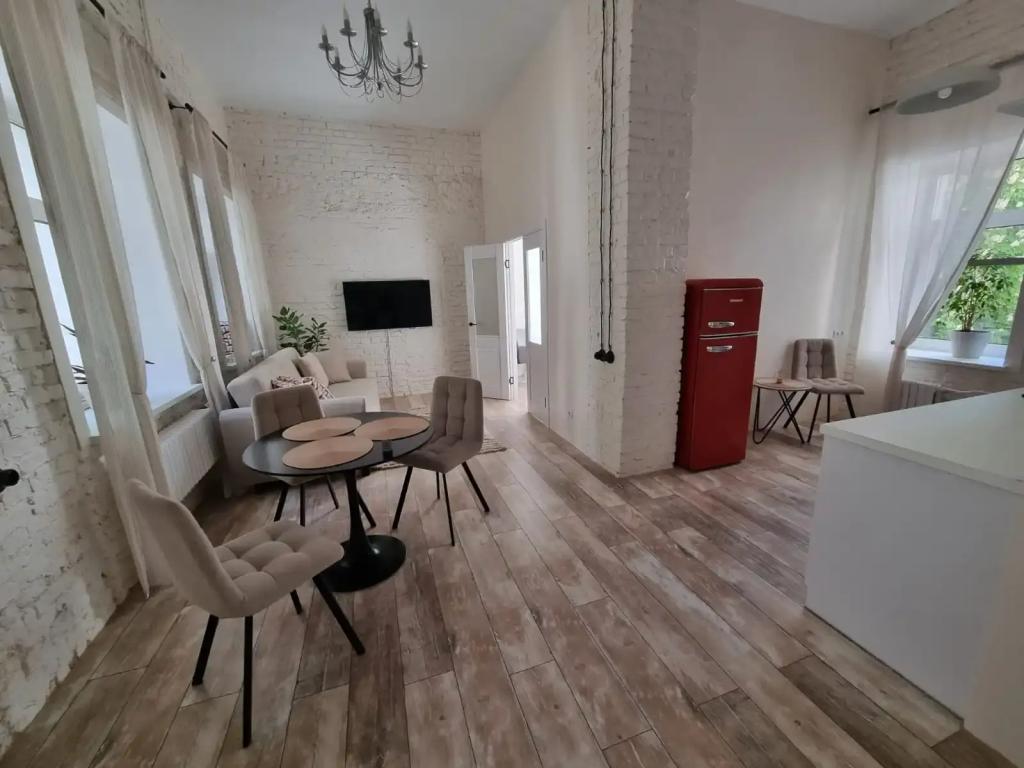 Уютная квартира в стиле loft в центре - главное фото