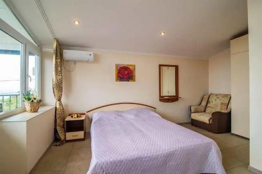 Su-Mis Guest House - главное фото