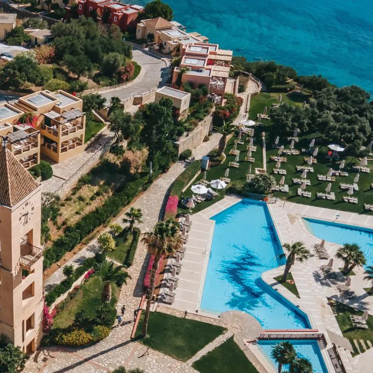 Candia Park Village - главное фото