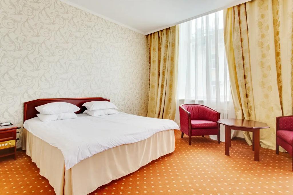 Отель «Версаль» - главное фото