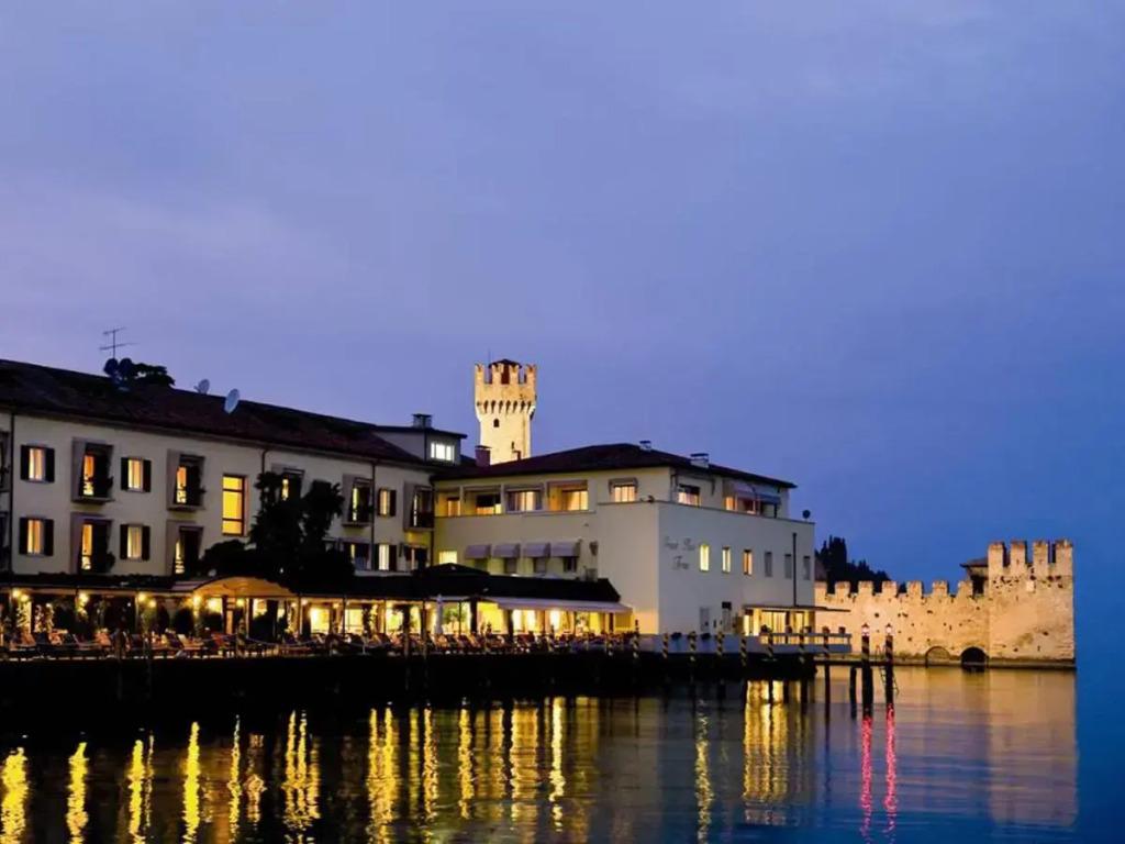 Grand Hotel Terme Sirmione - главное фото