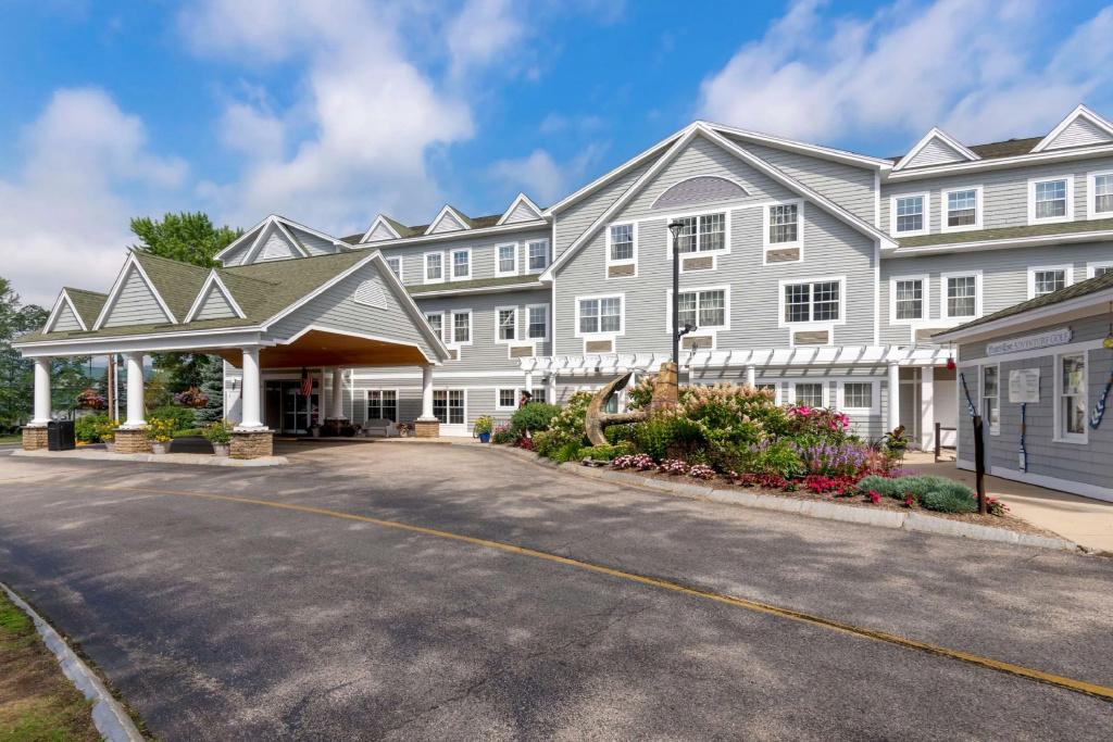 Comfort Inn & Suites North Conway - главное фото