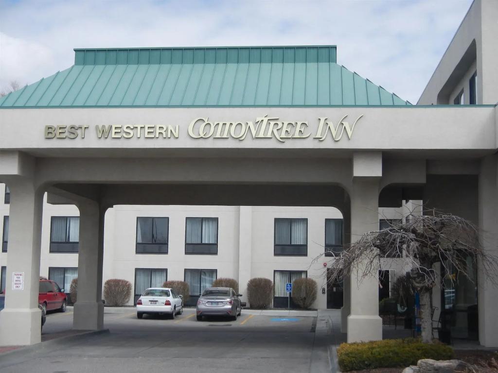 Best Western Plus Cottontree Inn - главное фото