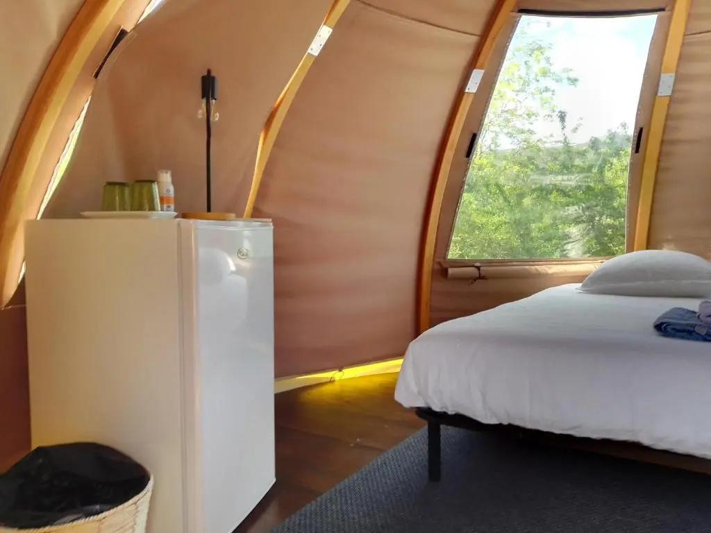Les O de Privas 1 unique Tente Wigwam avec sa piscine privative xxx SPA avec supplement xxx - главное фото