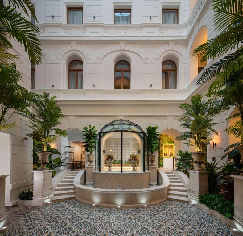 Mystery Hotel Budapest, Preferred Hotels & Resorts - главное фото