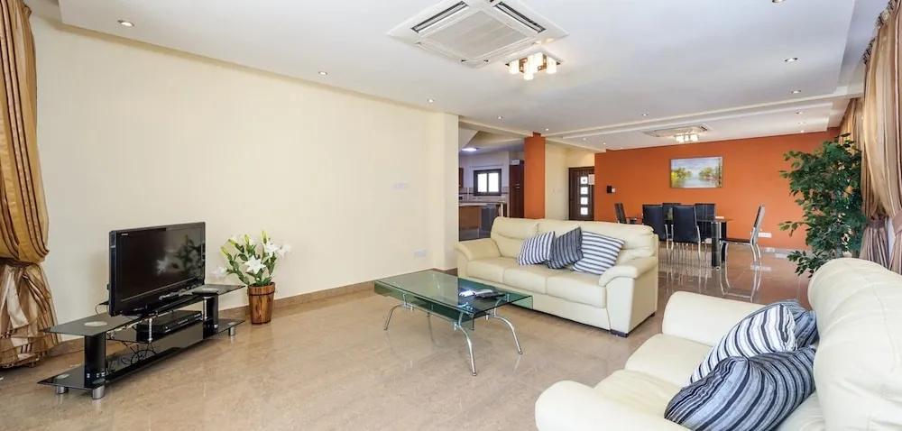 Fig Tree Bay Villa 10 - главное фото
