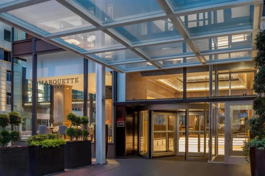 The Marquette Hotel, Curio Collection by Hilton - главное фото